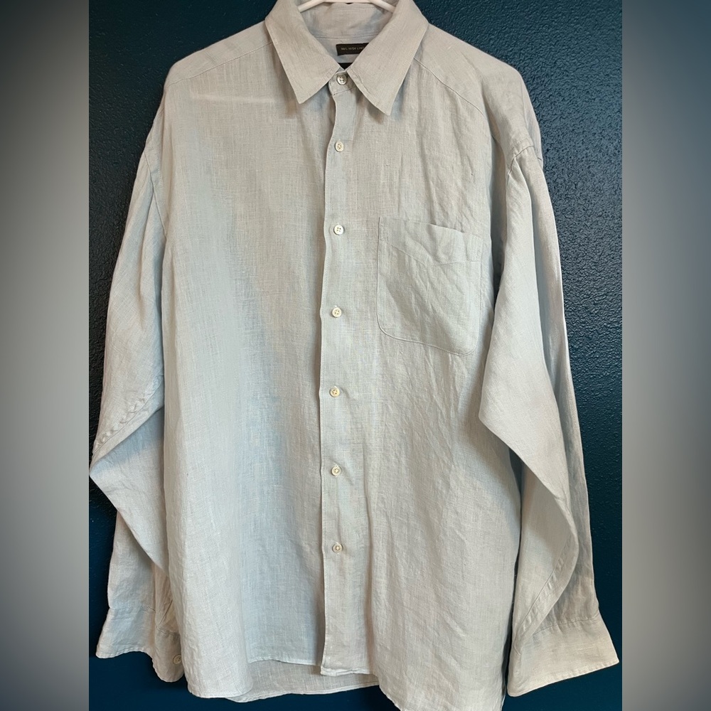 Men’s long sleeve button up